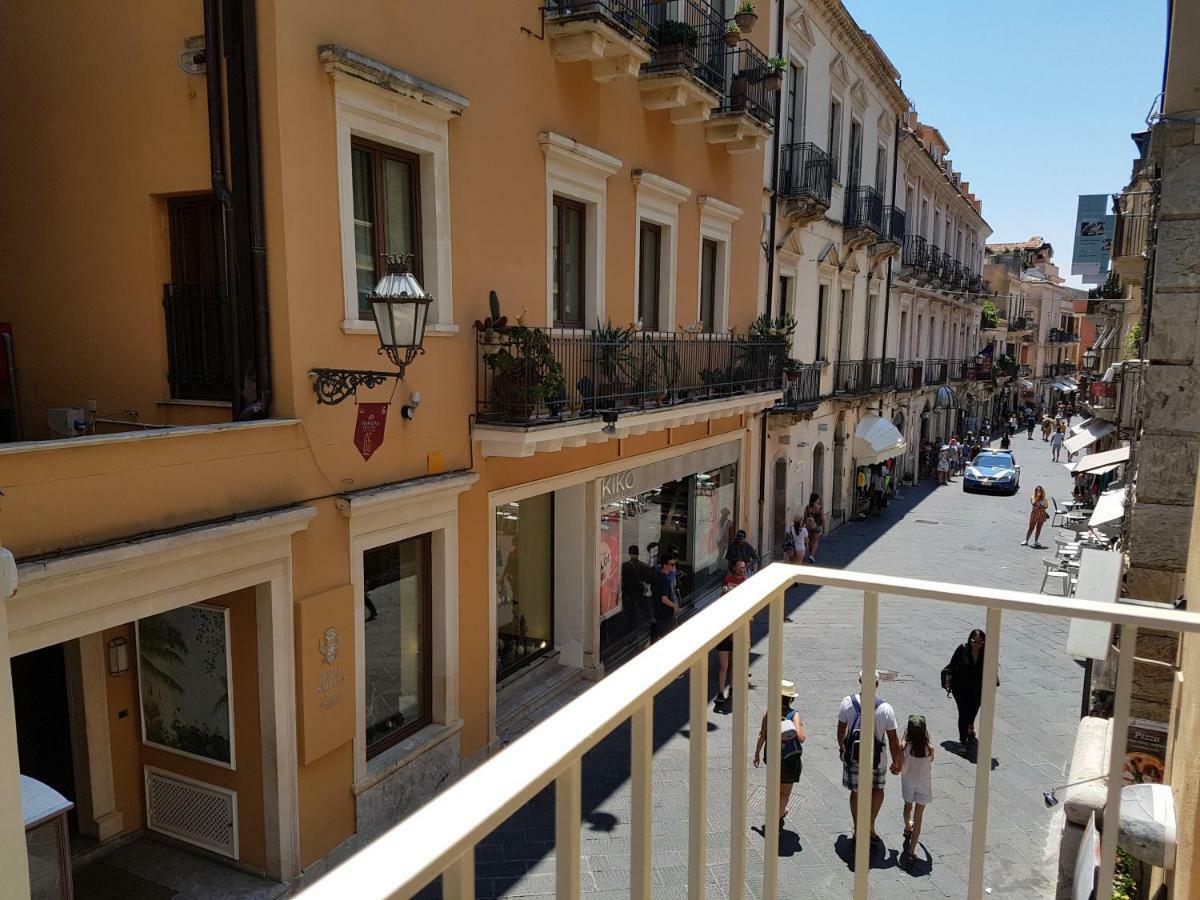 Casa Zaffiro Appartement Taormina Buitenkant foto