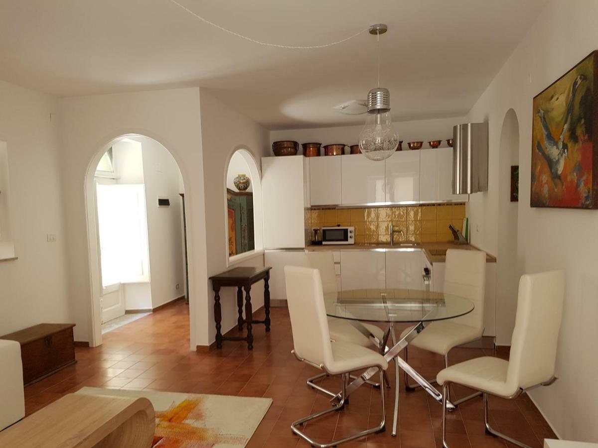 Casa Zaffiro Appartement Taormina Buitenkant foto